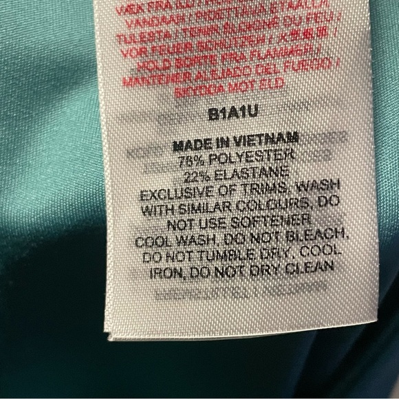 Gymshark training cropped leggings size XL in teal - Picture 8 of 9